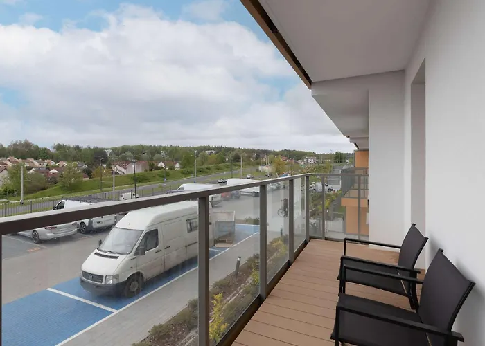 Family In With Parking And Playground By Renters *