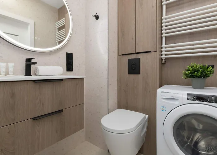 Family In With Parking And Playground By Renters Lägenhet Gdynia